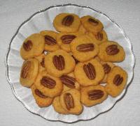 Cheese Wafers with Pecans