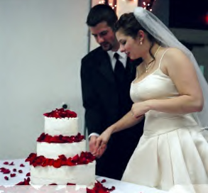 Smiley / Ball Wedding Cake
